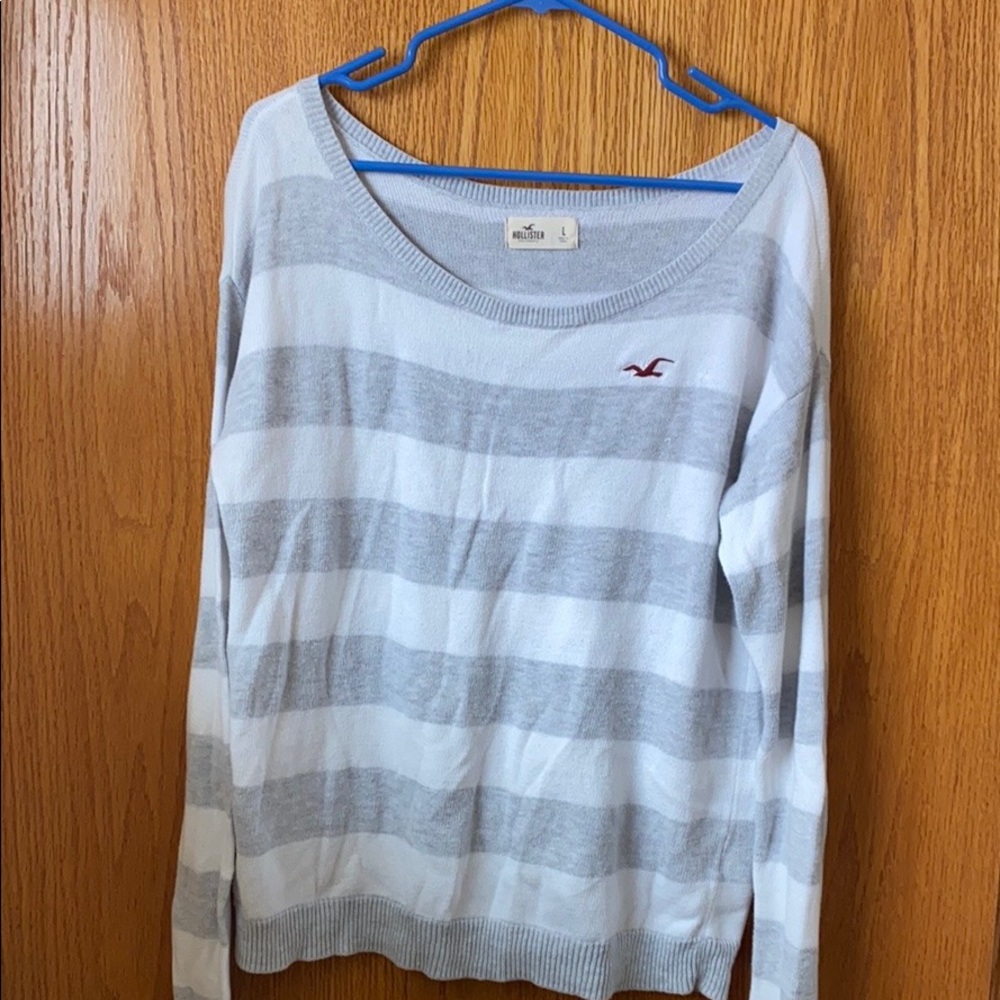 Hollister sweater